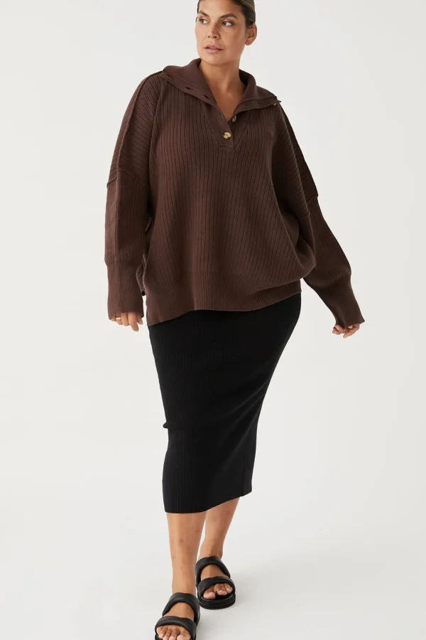 ARCAA Margo Button Up Sweater - Chocolate
