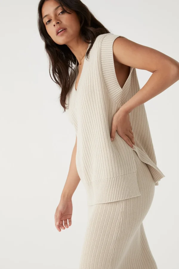 ARCAA Vera Knit Vest - Sand