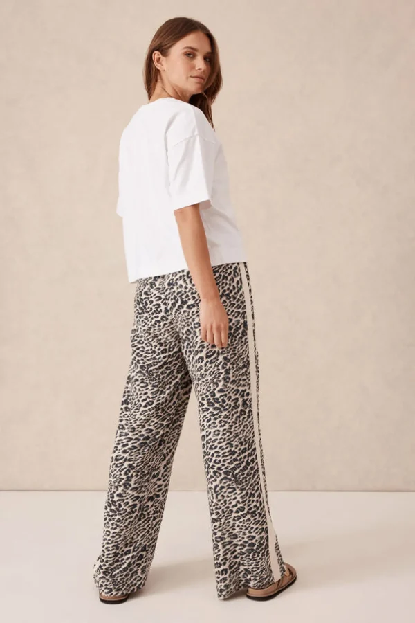 Ceres Life Relaxed Drawstring Pant - Leopard