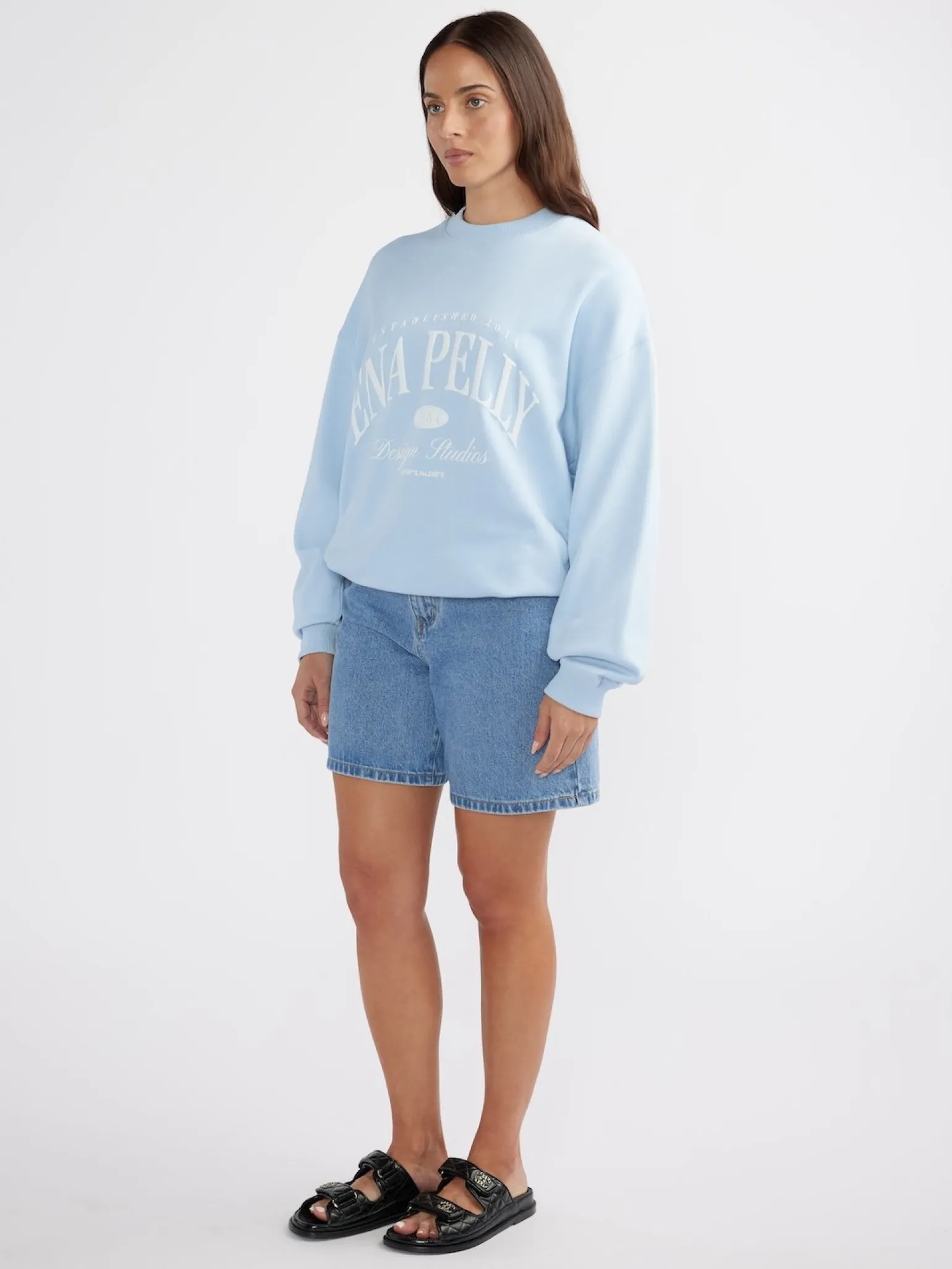 ena_pelly_heritage_studio_2.webp Ena Pelly Heritage Studios Sweatshirt - Washed Capri