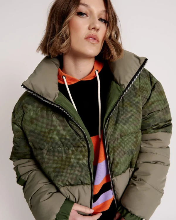 One Teaspoon Dirtee Love Camo Puffa Jacket - Khaki